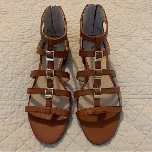 🆕 Louise et Cie Lo-Arely Sandals - Picture 3 of 9